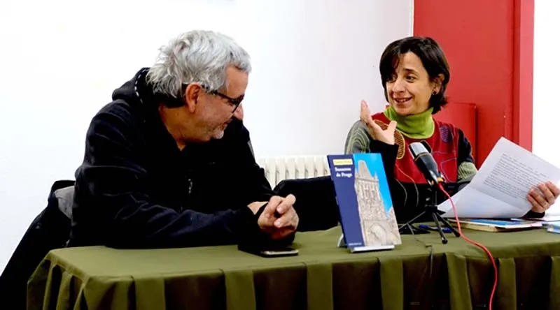 Foto 2 - Xavier Fr&iacute;as descubre los secretos de Praga a sus paisanos bejaranos