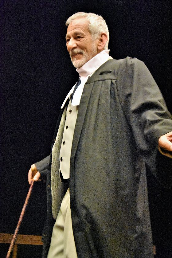 Representación de 'Testigo de cargo' por La Lengua Teatro. Fotos: Fernando Sánchez Gómez