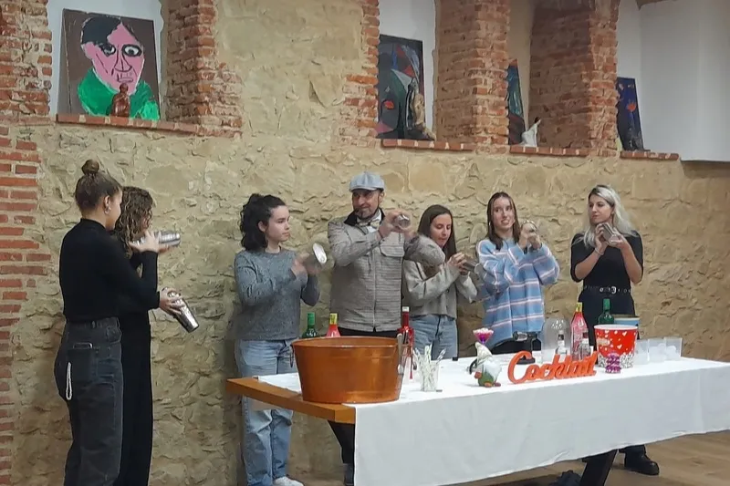 Teo Marcos ofrece un Taller de cocteles en Matilla de los Caños