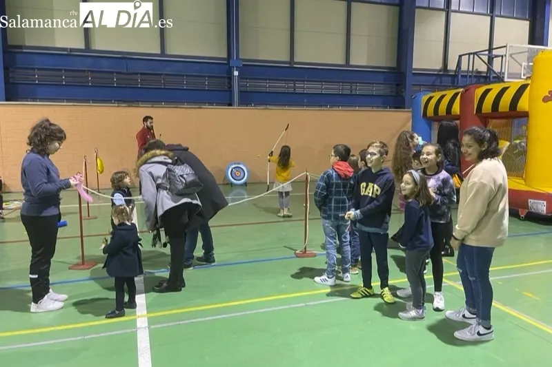 La AMPA del colegio Severiano Montero celebraba su fiesta de Navidad