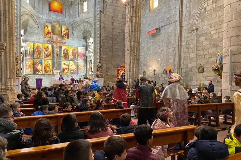 El Colegio La Encarnación celebraba su eucaristía de Navidad