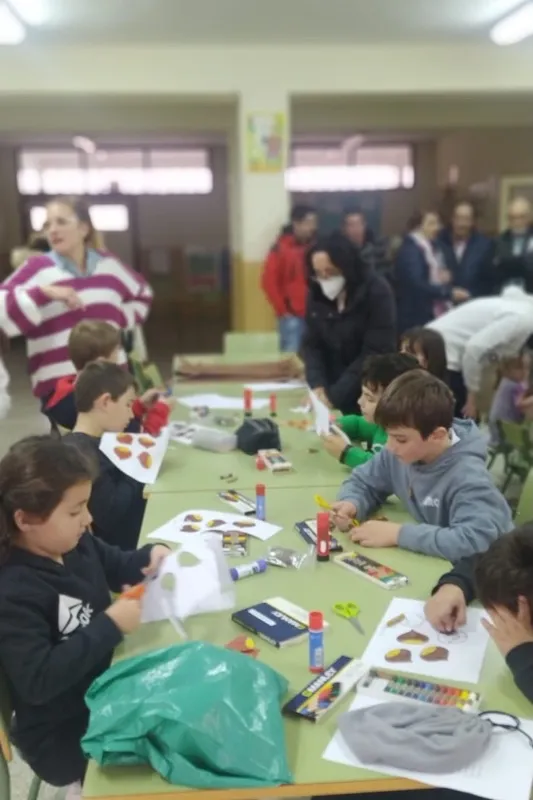 La Fiesta de la Castaña se vivía en el CEO Miguel Delibes de Macotera