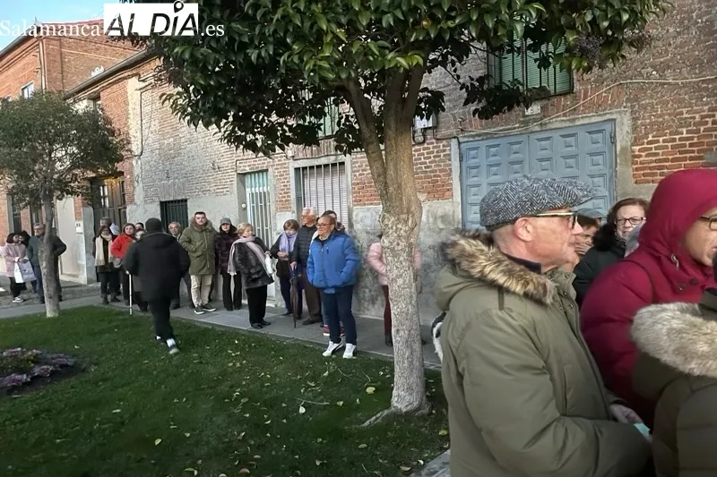 La II Chocolatada solidaria de la Cofradía del Humilladero contaba con cientos de asistentes