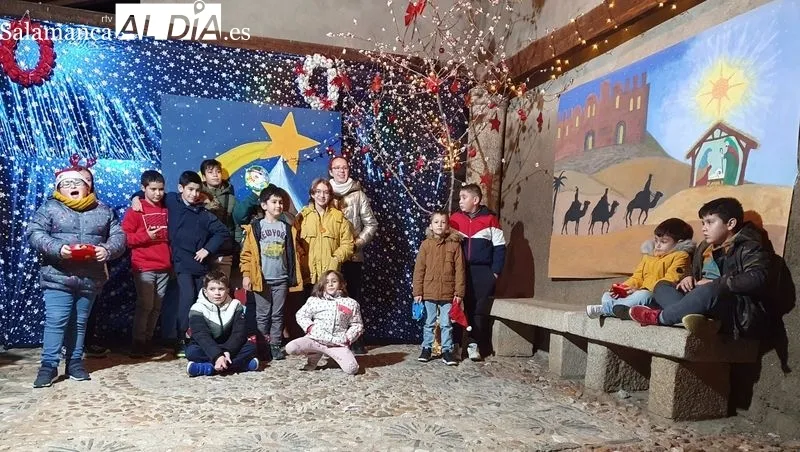 Foto 3 - Nochebuena... y Los Quintos prendieron la hoguera en Hinojosa de Duero