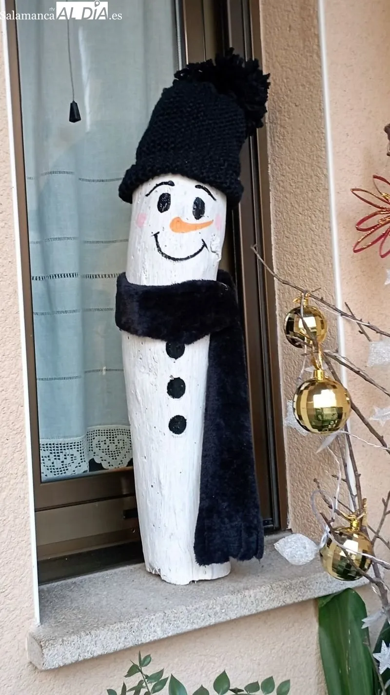 La hoguera de los Quintos es uno de los actos tras tradicionales de la Navidad en Hinojosa