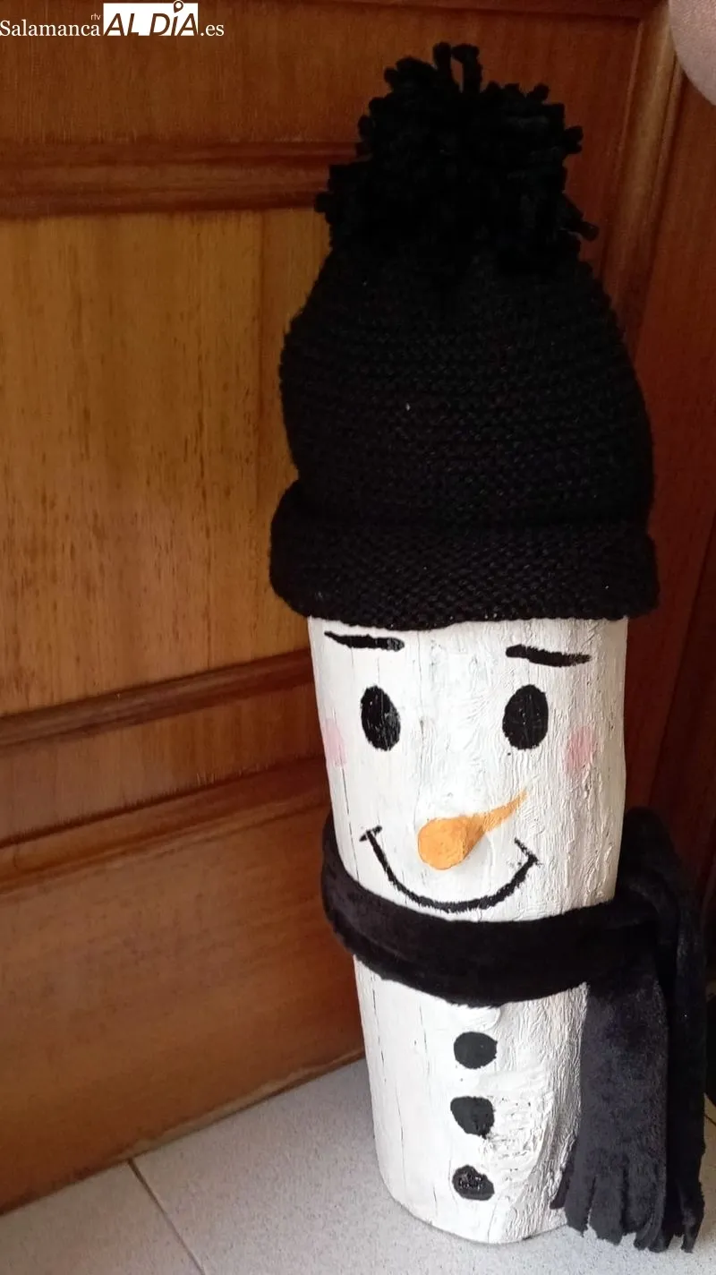 La hoguera de los Quintos es uno de los actos tras tradicionales de la Navidad en Hinojosa