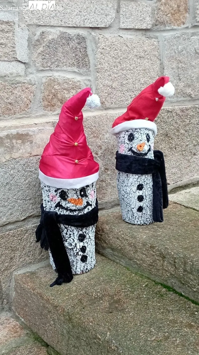 La hoguera de los Quintos es uno de los actos tras tradicionales de la Navidad en Hinojosa