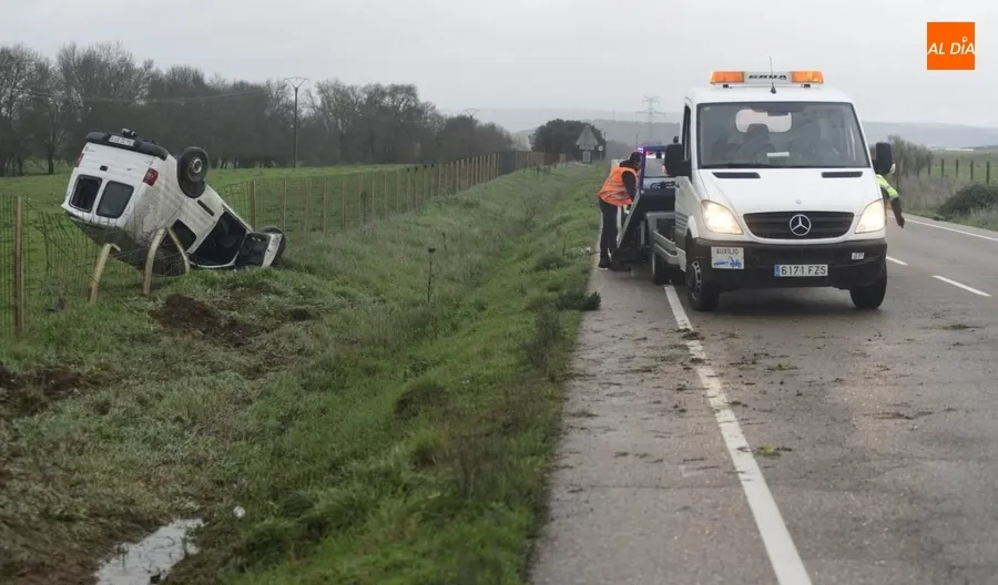 Así quedó la furgoneta protagonista del accidente | Fotos: Adrián Martín
