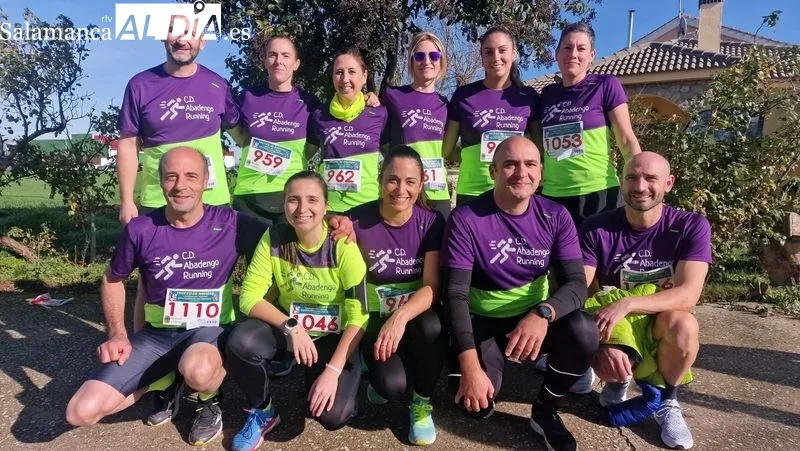 Atletas del club Abadengo Running que participaron en la 'Carrera del Turrón'