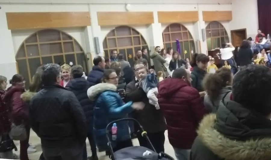 Foto 7 - Unas 200 personas celebran la llegada de la Navidad con la AMPA de Misioneras-Santa Teresa
