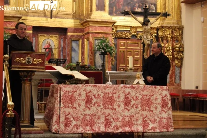 Foto 6 - Salvador Ros diserta sobre la figura de San Juan de la Cruz en Juan Pablo II