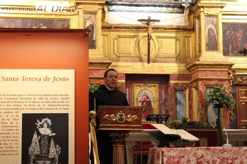 Foto 5 - Salvador Ros diserta sobre la figura de San Juan de la Cruz en Juan Pablo II