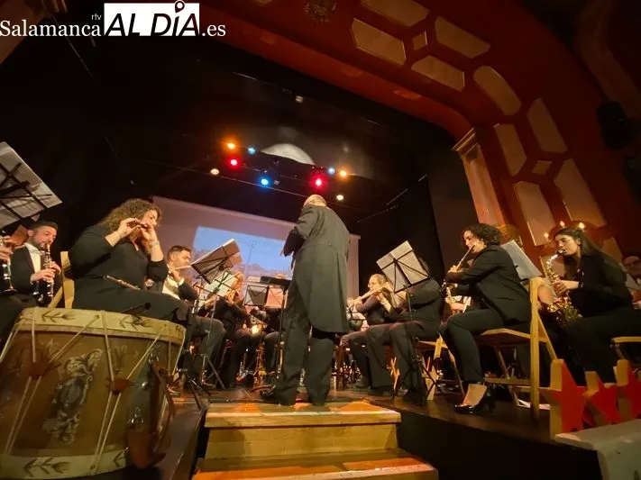 Foto 2 - La Banda de M&uacute;sica recorre los lugares y costumbres de la villa en el concierto de Navidad