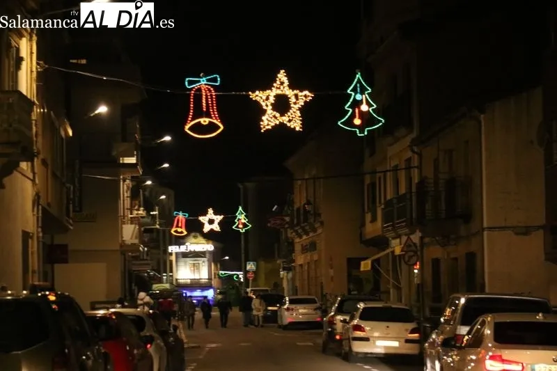 Este sábado tenía lugar el encendido del alumbrado navideño en Vitigudino / CORRAL