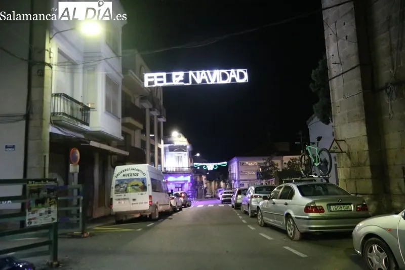Este sábado tenía lugar el encendido del alumbrado navideño en Vitigudino / CORRAL
