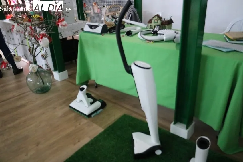 Vitigudino acogía este sábado una edición más del Mercadillo Navideño, aunque con escaso público 