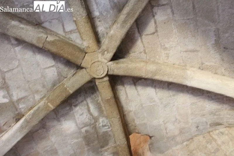 El robusto castillo pentagonal del Côa | MARTÍN-GARAY