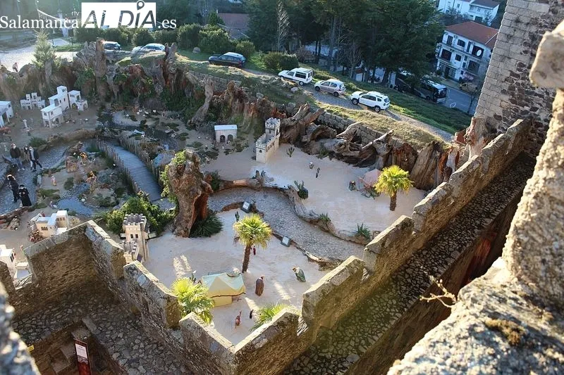 El robusto castillo pentagonal del Côa | MARTÍN-GARAY