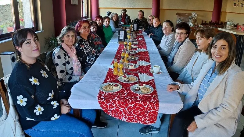 Participantes en el programa 'Depende de ti' en Peralejos de Abajo en la clausura del trimestre 