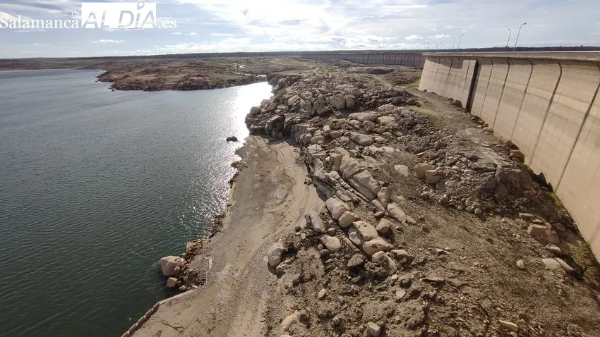 La presa de Almendra sube 10 metros de nivel respecto al 27 de septiembre pasado / CORRAL 