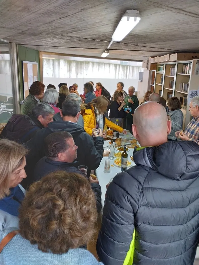 El Centro de Educación de Adultos de Santa Marta de Tormes celebra la fiesta de final de trimestre
