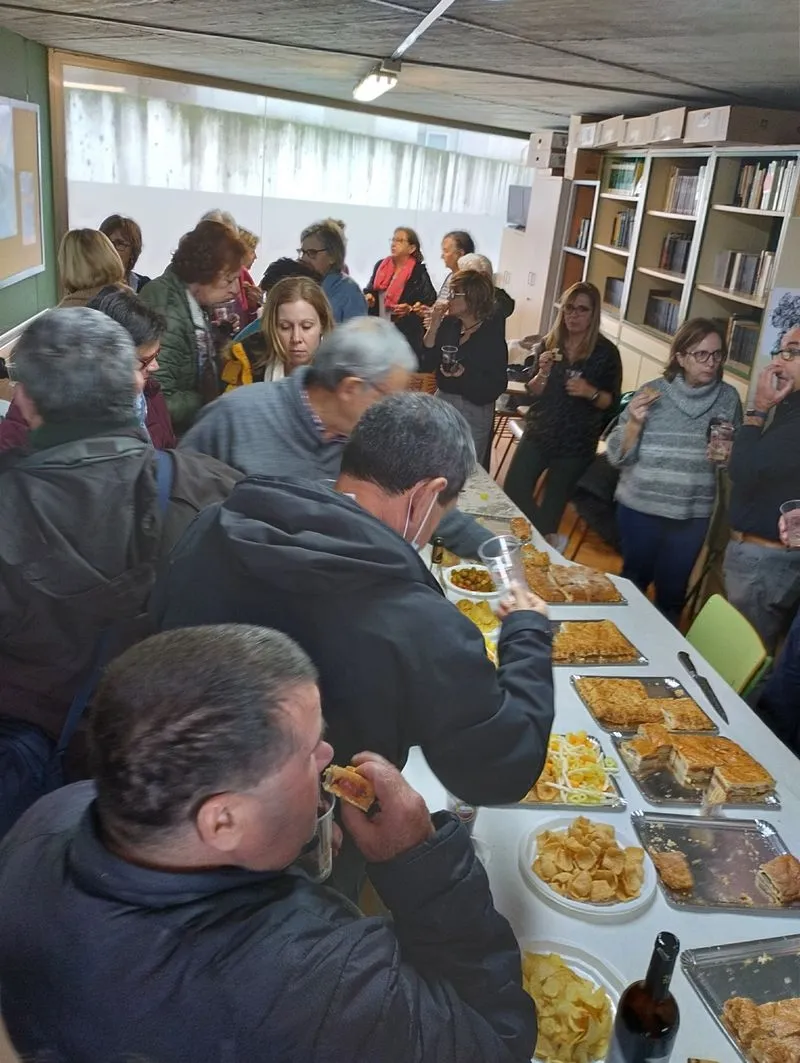 El Centro de Educación de Adultos de Santa Marta de Tormes celebra la fiesta de final de trimestre