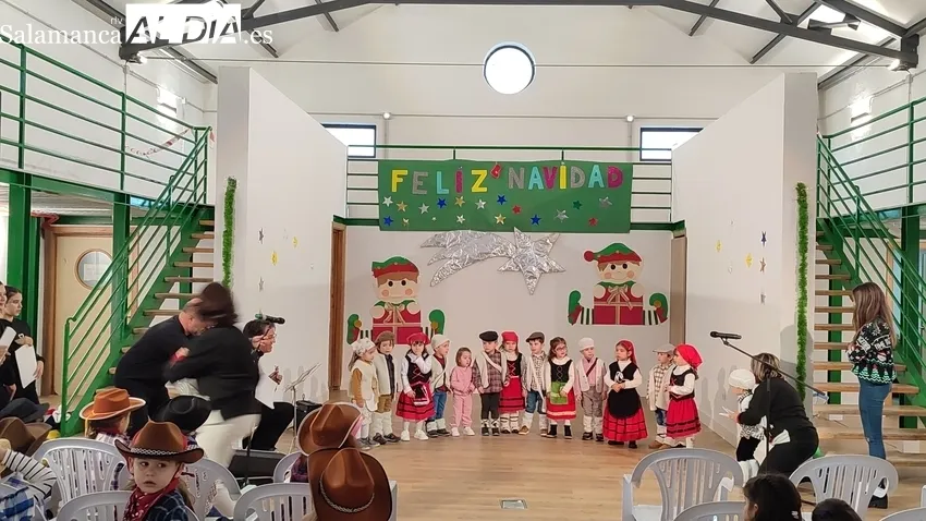 Festival de Navidad del CEIP Manuel Moreno Blanco de Vitigudino / CORRAL