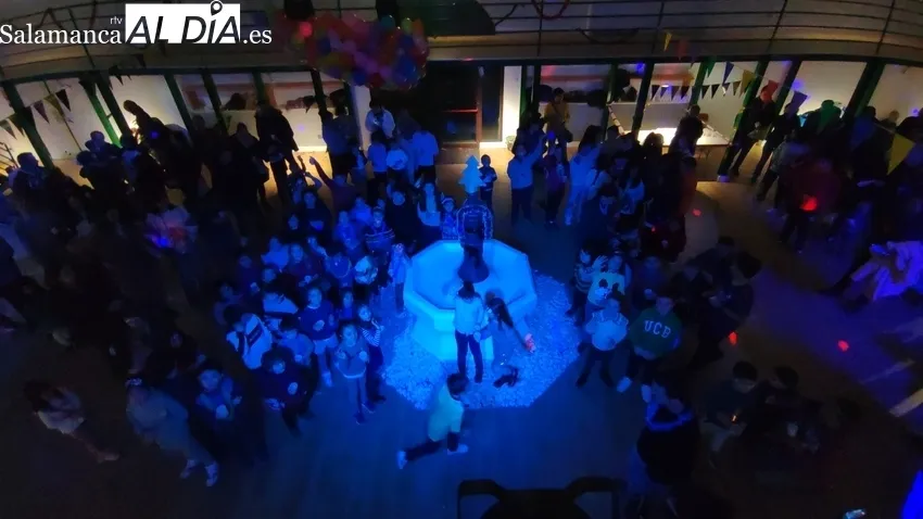 Celebración de la Nochevieja infantil en Vitigudino / CORRAL