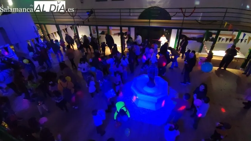 Celebración de la Nochevieja infantil en Vitigudino / CORRAL