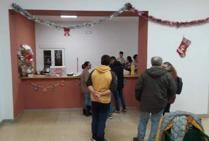 Foto 5 - La AVV de &Aacute;gueda re&uacute;ne a m&aacute;s de 40 personas en su chocolatada navide&ntilde;a