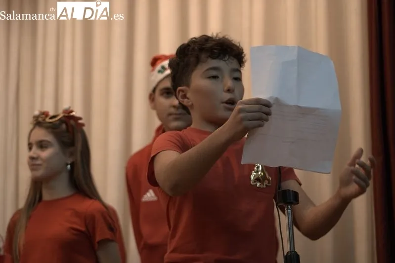 Foto 59 - Actuaciones navide&ntilde;as de Infantil y ESO en el Colegio Santa Isabel