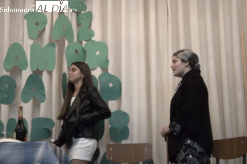 Foto 31 - Actuaciones navide&ntilde;as de Infantil y ESO en el Colegio Santa Isabel