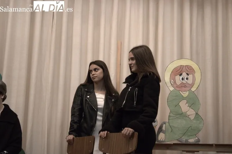 Foto 22 - Actuaciones navide&ntilde;as de Infantil y ESO en el Colegio Santa Isabel