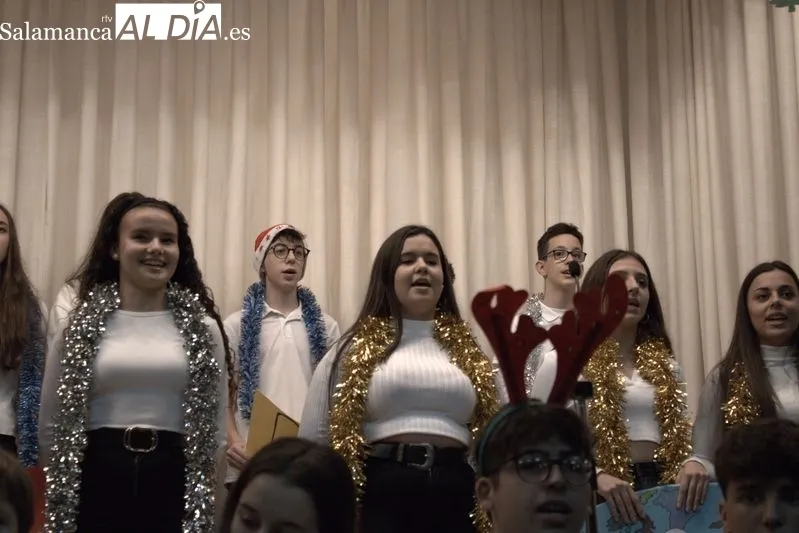 Foto 17 - Actuaciones navide&ntilde;as de Infantil y ESO en el Colegio Santa Isabel