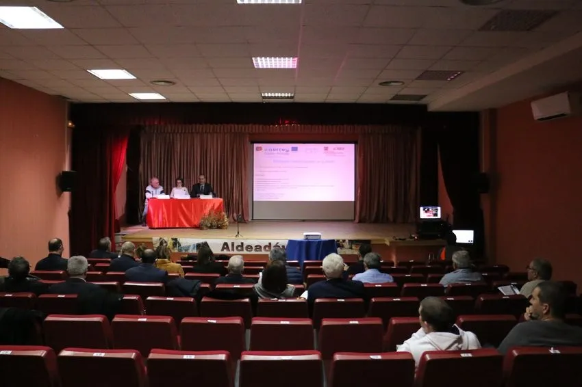 Foto 5 - La Asociaci&oacute;n Ib&eacute;rica de Municipios Ribere&ntilde;os del Duero apuesta en Aldead&aacute;vila por nuevos recursos fluviales en su Ruta del Duero