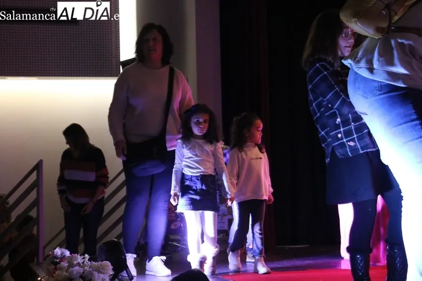 Fiesta de Navidad orgaznaaida por el AMPA del CEIP Manuel Moreno Blanco de Vitigudino