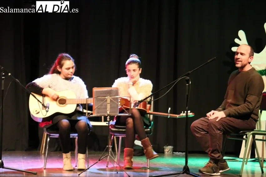 Audición der Navidad de los alumnos de la Escuela de Música de Vitigudino / CORRAL 