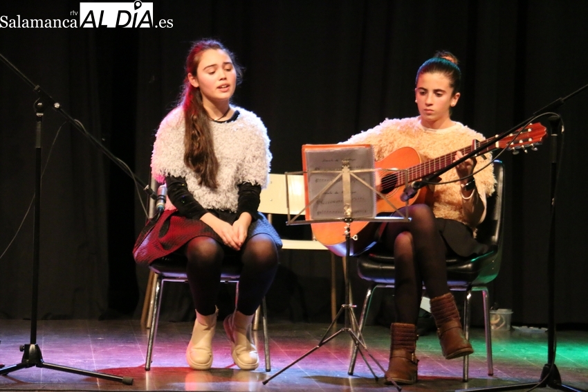 Audición der Navidad de los alumnos de la Escuela de Música de Vitigudino / CORRAL 