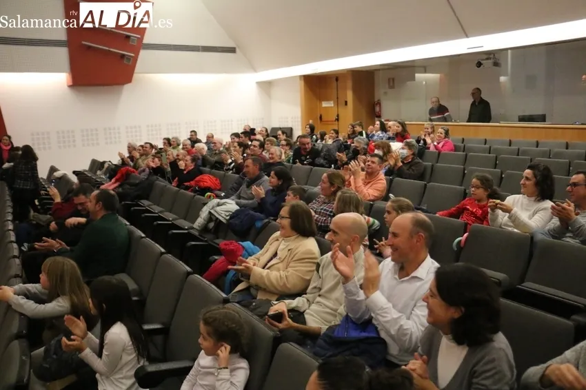 Audición der Navidad de los alumnos de la Escuela de Música de Vitigudino / CORRAL 