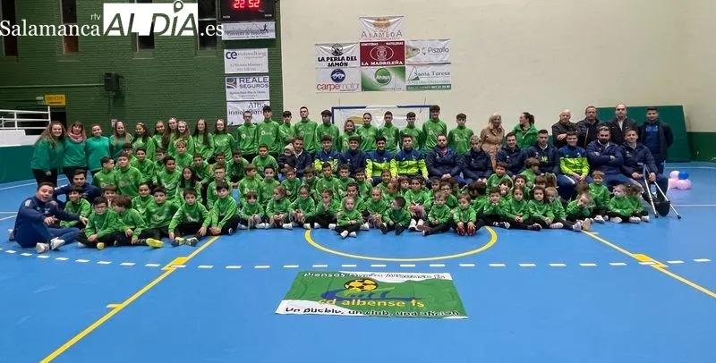Foto 2 - El Piensos Dur&aacute;n Albense presenta a los noventa ni&ntilde;os y ni&ntilde;as de sus Escuelas Deportivas
