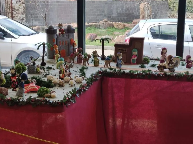 Imágenes del Nacimiento y de la XI Feria de los dulces de las monjas
