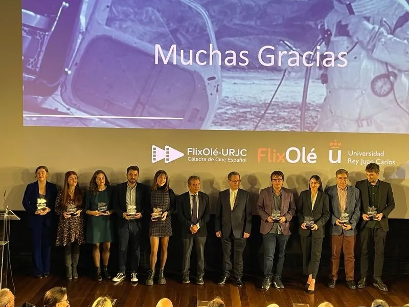 Javier Díez y Elena Gómez durante los Premios FlixOlé-URJC de Investigación