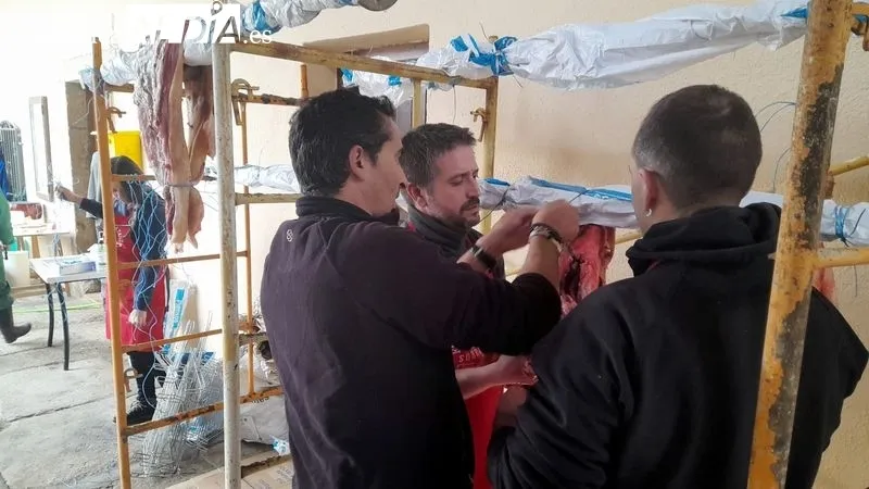Foto 2 - Sobradillo revive la matanza tradicional con gran ambiente