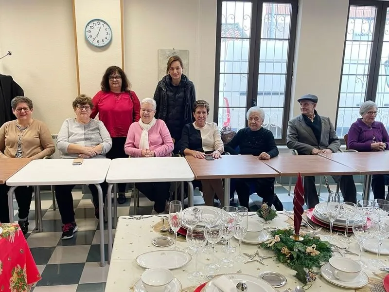 Taller de preparación de mesa navideña