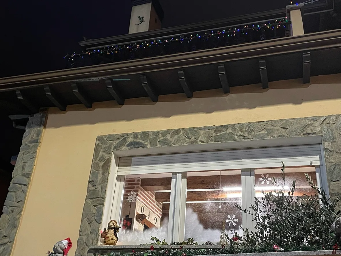 Foto 5 - Carbajosa entrega los premios de los concursos de decoraci&oacute;n de balcones, jardines y fachadas; y de decoraci&oacute;n de escaparates