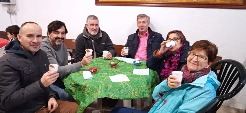 La Asociación de Mujeres organizaba un chocolate con rosquillas  