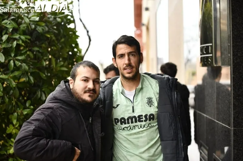 Galería de imágenes de la llegada del Villareal a su hotel / Fotos: SALAMANCArtv AL DÍA