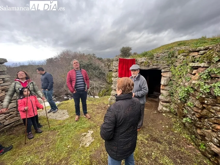 Reconocimiento a la familia Marcos Rolín de Sobradillo por la donación al Ayuntamiento del Molino de la Vega 
