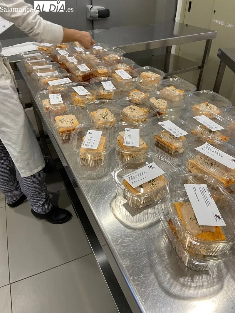 Coca-Cola reparte en Salamanca más de 450 comidas a familias vulnerables