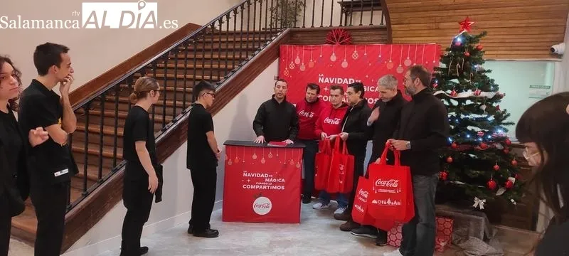 Coca-Cola reparte en Salamanca más de 450 comidas a familias vulnerables